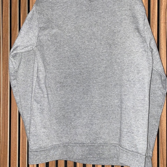 Large Playboy Sweater - Picture 4 of 4